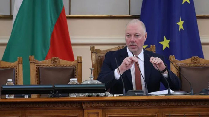 България ще продължи да подкрепя Украйна категорично с всички инструменти,