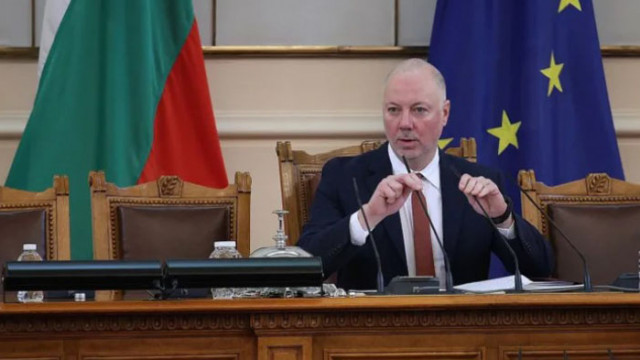 България ще продължи да подкрепя Украйна категорично с всички инструменти