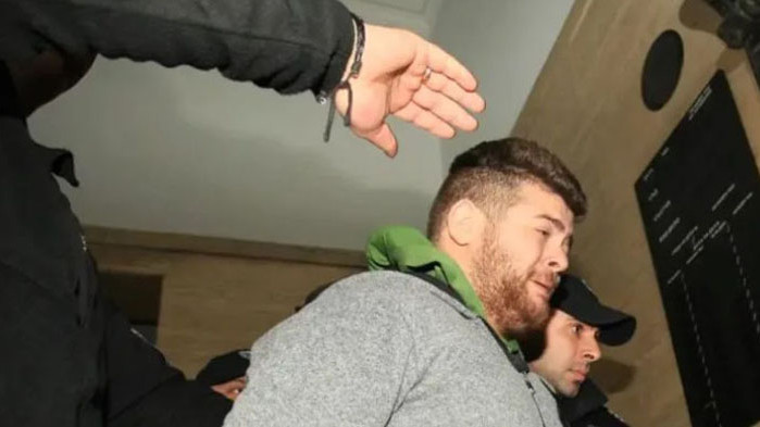 По обвинение на Софийска градска прокуратура 26-годишният Васил Василев, който