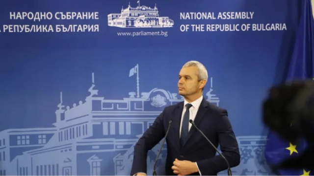 Лидерът на Възраждане Костадин Костадинов с отрицателна оценка за изтеклите