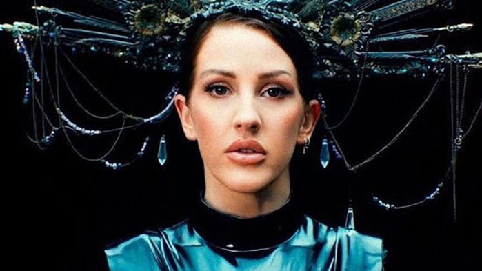 Ели Голдинг, певица и активист в One Young World, сдружение