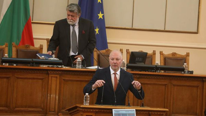 Аз лично нямам нищо против Асен Василев да е министър