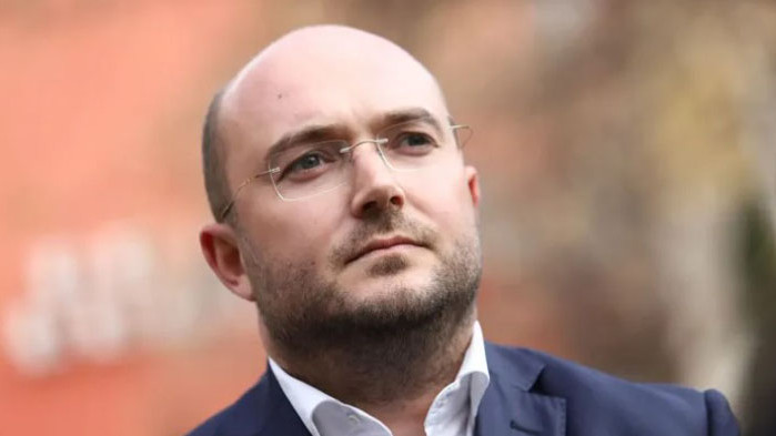 Преди да удряте по джоба на хората във време на