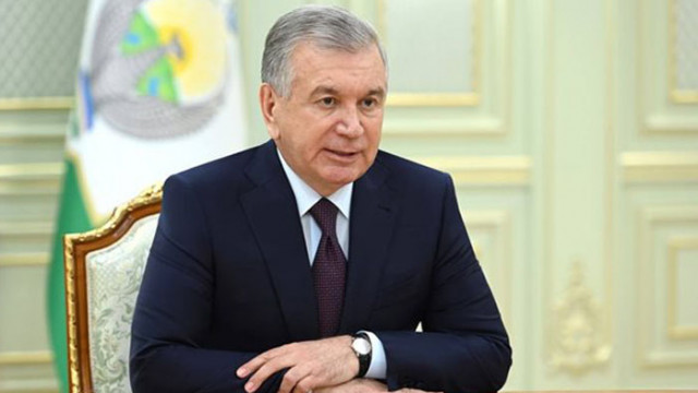 Гласоподавателите в Узбекистан решават днес на референдум дали да се