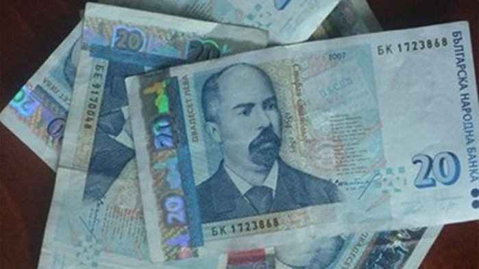 Ловка измамница прибрала над 200 000 лв. с обещания да ги вложи на борсата