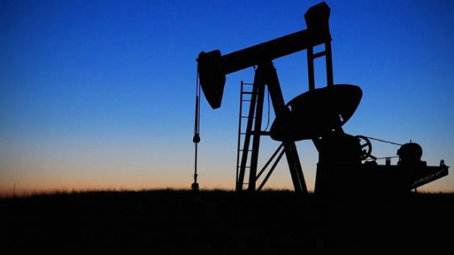 Цените на петрола прекъснаха спада си, опасенията за търсенето се подновиха