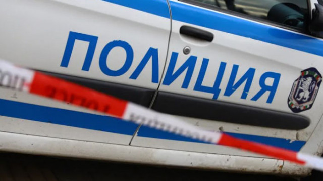 Полицията в София издирва водач който е блъснал възрастен човек