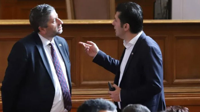 От 55 внесени законопроекта, само два са на ПП-ДБ