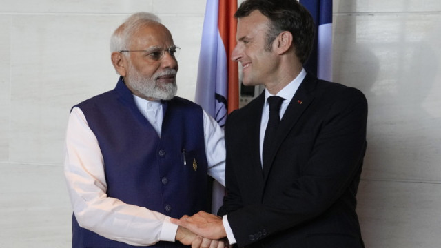 Индийският премиер Нарендра Моди прие покана на френския президент Еманюел