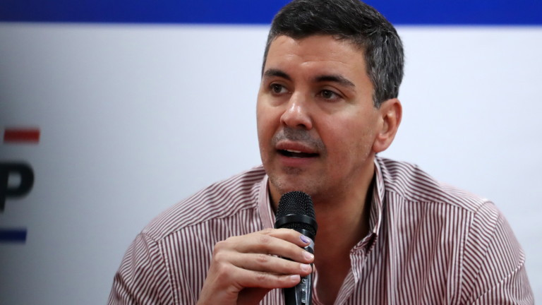 Новоизбраният президент на Парагвай Сантяго Пеня каза в петък, че ще