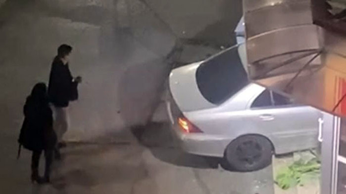 Жената, врязала се в цветарски магазин в София, не е задържана