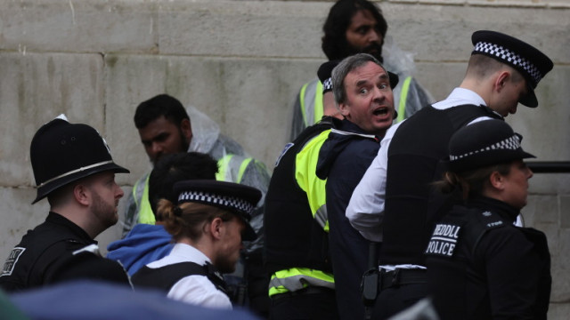 Британският премиер Риши Сунак подкрепи действията на столичната полиция по време