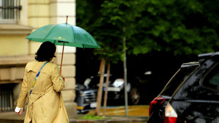 Днес ще духа умерен, в източните райони временно силен североизточен