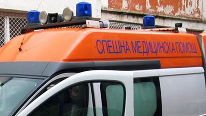 Възрастен мъж скочи от тераса на болница в Благоевград и