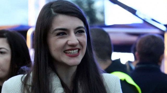 Лена Бориславова се готви за евродепутат съобщава Филтър като се