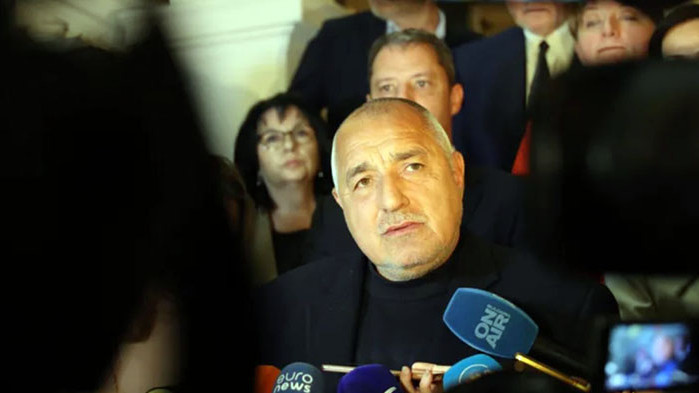 По думите му в една истински силна държава управляващите и