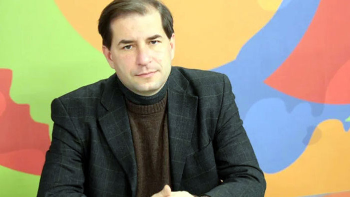 Цеков за двойните аршини на примитивната партийна запалянковщина и баналната глупост