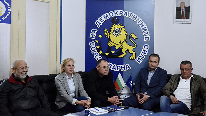 СДС-Варна проведе заседание на областния съвет на партията. В него