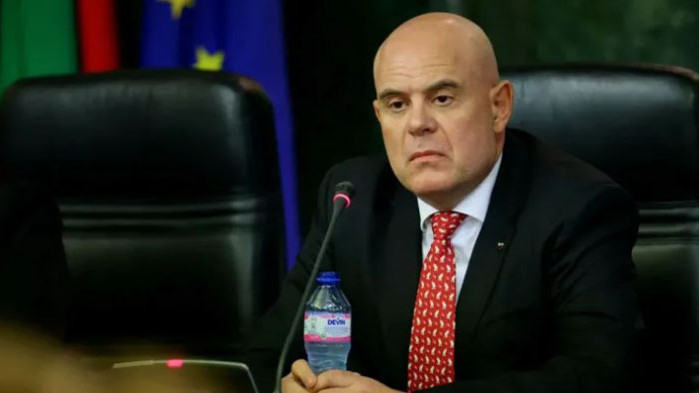 Главният прокурор Иван Гешев е поискал официално от ВСС образуване