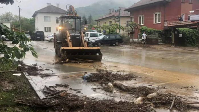 Започва разчистването на щетите след пороя в Северна България
