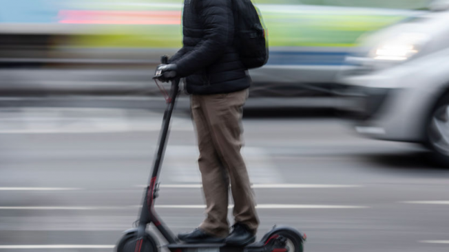 Блъснаха дете с електрическа тротинетка на бул."Левски"