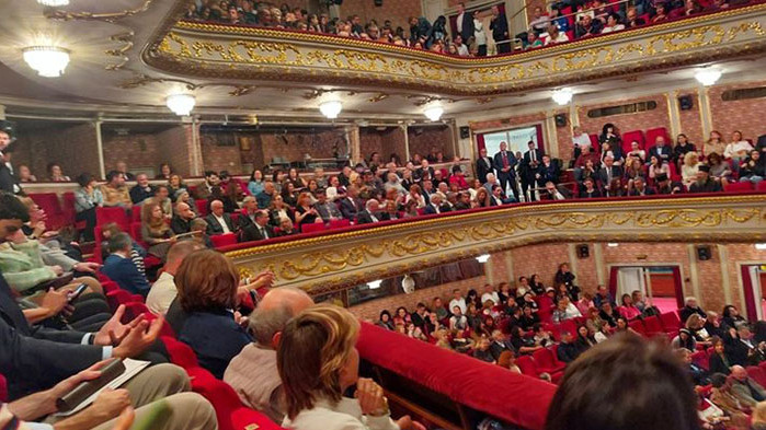 Ахмед Доган на концерта на Лили Иванова в Народния театър (СНИМКИ)