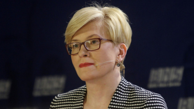 Управляващата Консервативна партия в Литва заяви в петък че ще