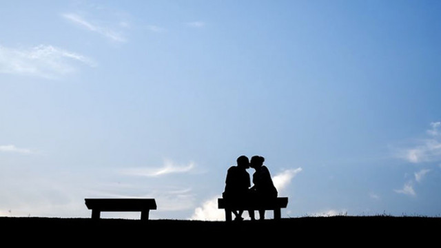 Романтичните целувки са на поне 4500 години, установи проучване