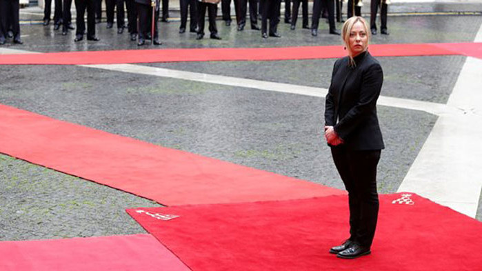 Джорджа Мелони обсъжда и варианта “премиерат “Със или без опозицията, 