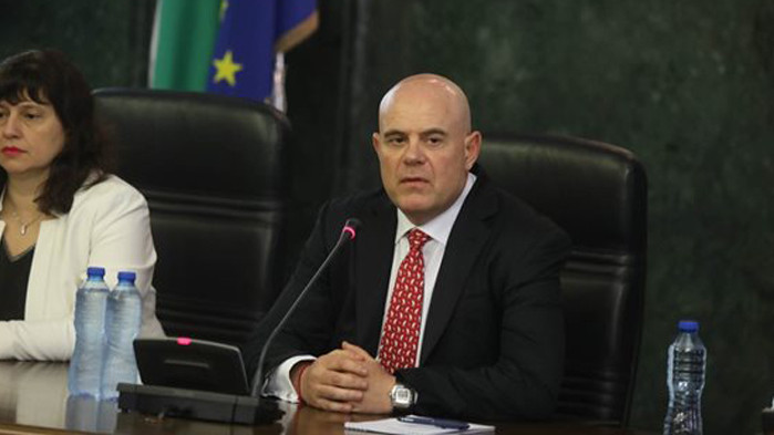 Главният прокурор Иван Гешев изпрати становище до Висшия съдебен съвет (ВСС). В