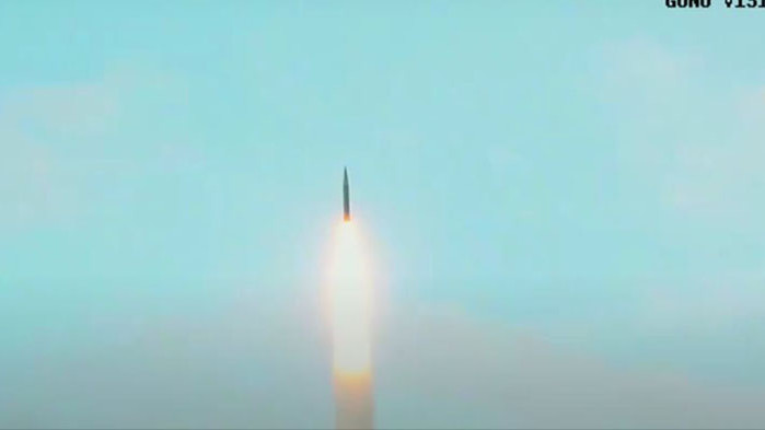 Турската оръжейна компания „Рокетсан“ успешно тества балистичната ракета „Тайфун“