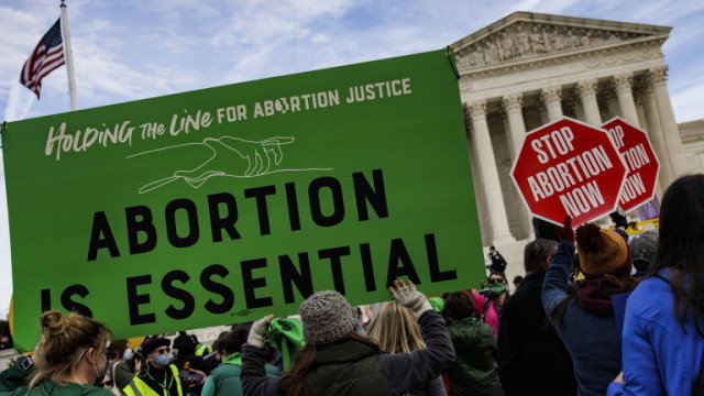 Във вторник Сенатът на Южна Каролина гласува за забрана на абортите след