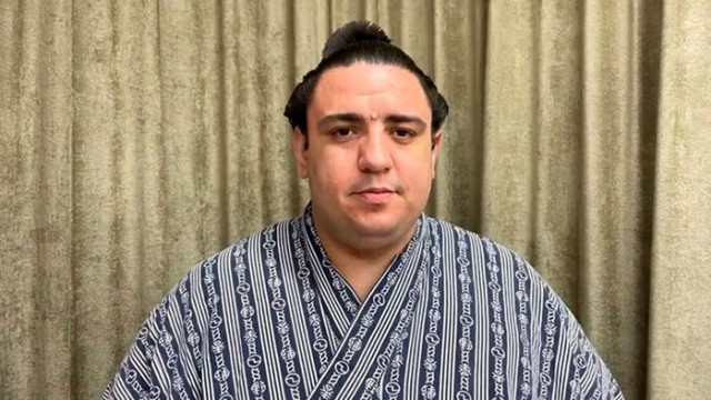Българинът Даниел Иванов Аоияма допусна седмо поражение на турнира по сумо