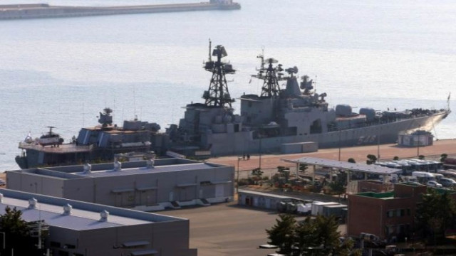 Руският военен кораб Иван Хурс  е бил нападнат от безпилотни лодки