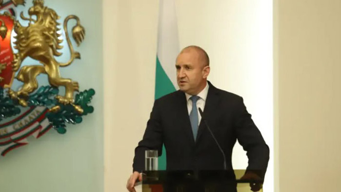 Калина Андролова: Радев стои в основата на погромената ни държава