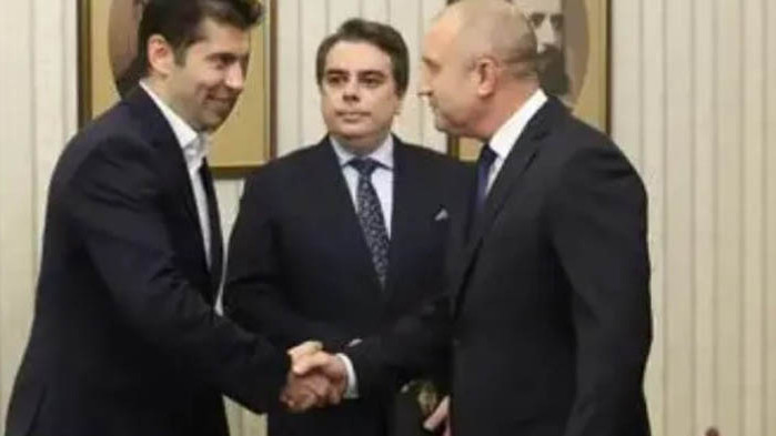 Шкварек: Електоратът на ДБ-ПП да не се прави на объркан за Румен Радев