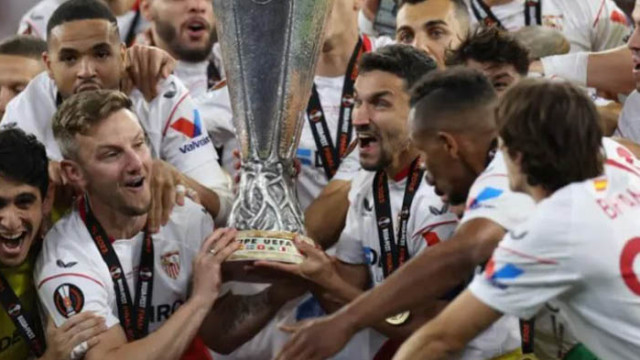 Испанците с рекорден седми трофей Севиля отново спечели Лига Европа