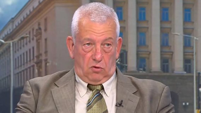 Струва ми се, че Калин Стоянов ще седне на много