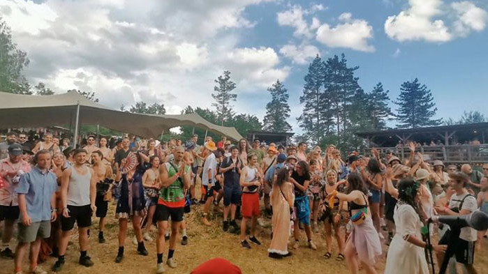 10 души са в ареста, тръгнали на английския фестивал в Родопите с наркотици
