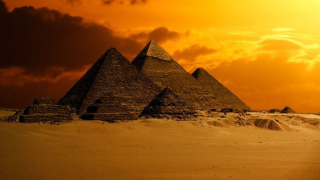 Рекордните 1 35 милиона туристи са посетили Египет през април тази