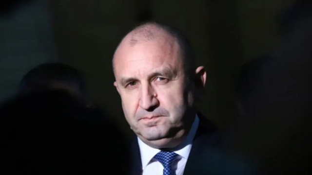 Юристи: Радев може да наложи отлагателно вето на отстраняването на Гешев и да чака КС