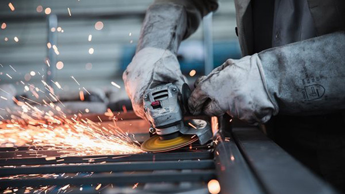 Плащаха ми 50 евро седмично, казва Румен, който е станал