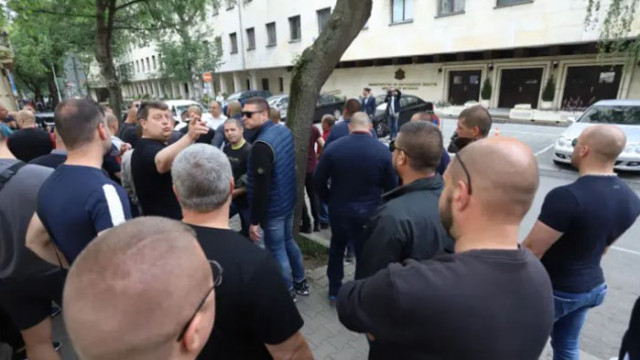 След протест: Вътрешният министър отмени заповед на Демерджиев