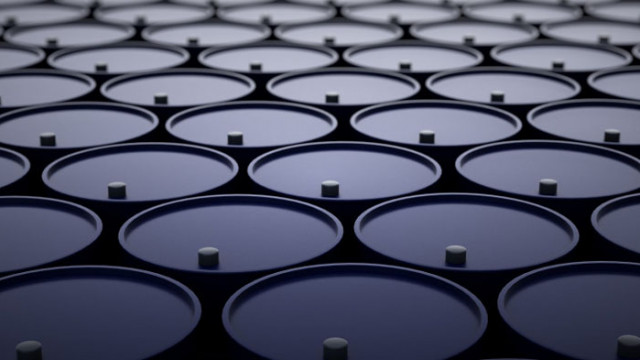 Цената на суровия петрол сорт Brent отчете спад под 74 долара за барел