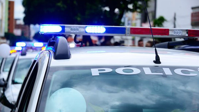 Четири момичета на възраст 26, 16, 15 и 13 години