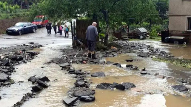 Бедствено положение в Берковица след поройните дъждове (ВИДЕО)