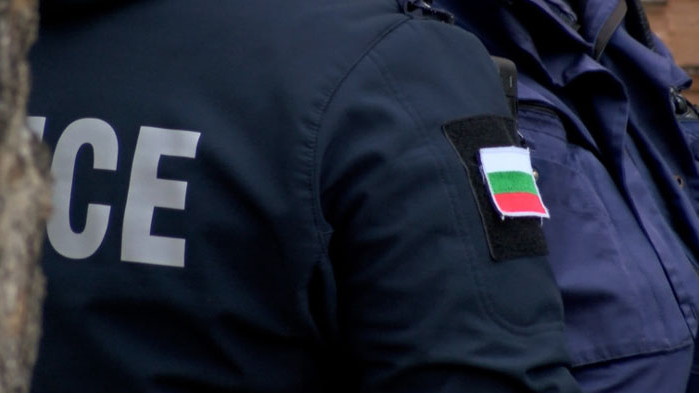 Отмениха наказанията на граничарите по случая с двамата убити полицаи от бус с мигранти