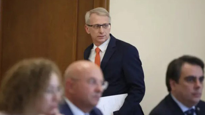 Очаква се в сряда кабинетът Денков-Габриел да назначи първи нови