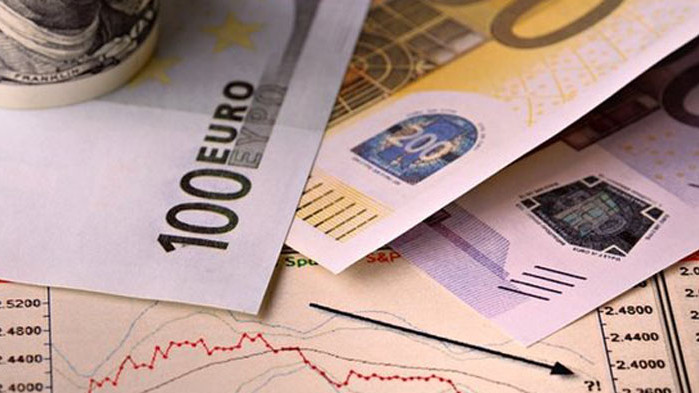 Курсът на еврото днес премина прага от 1,08 долара, съобщиха