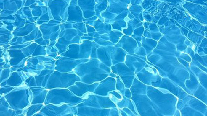 Дезинфектанти и хлор над нормата в басейни в страната